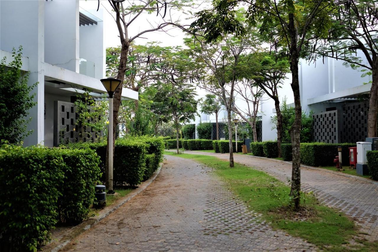 Private Villa At Oceanami Resort Phuochai 外观 照片